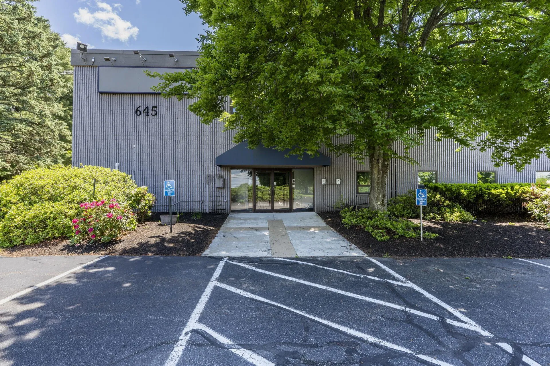 645 Harvey Road Manchester NH 03103