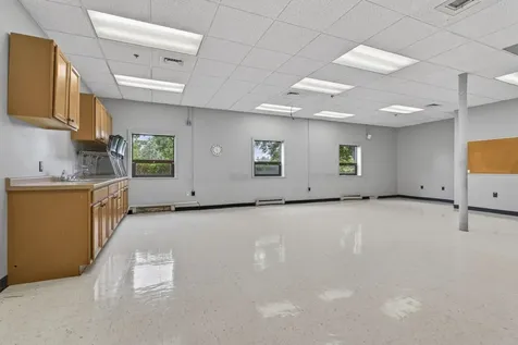 645 Harvey Road Manchester NH 03103