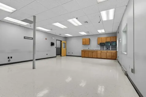 645 Harvey Road Manchester NH 03103