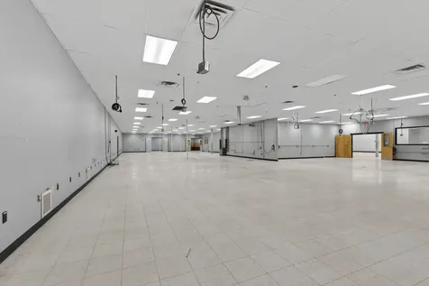 645 Harvey Road Manchester NH 03103