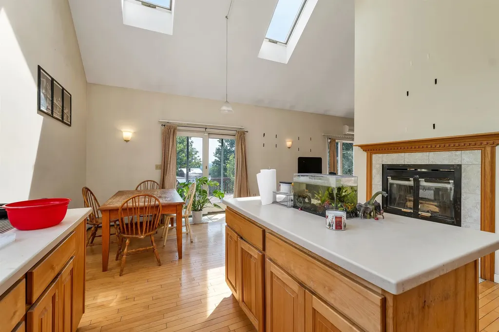 12 Goslin Way New Durham NH 03855