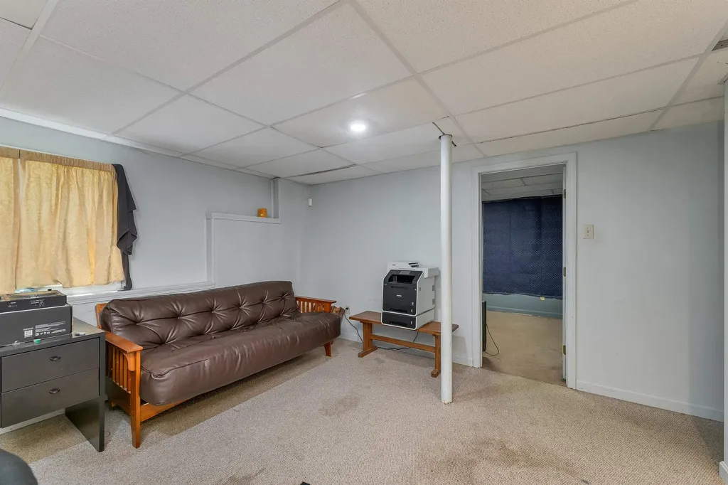 12 Goslin Way New Durham NH 03855