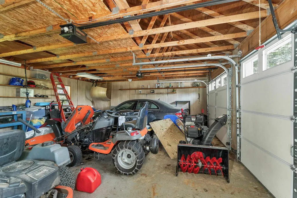12 Goslin Way New Durham NH 03855