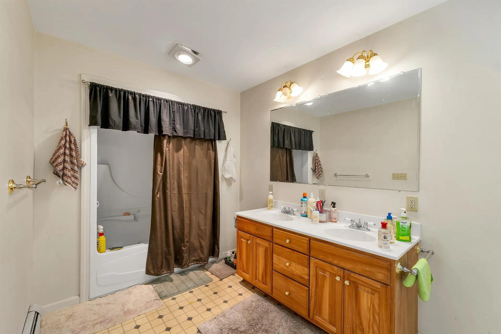 12 Goslin Way New Durham NH 03855