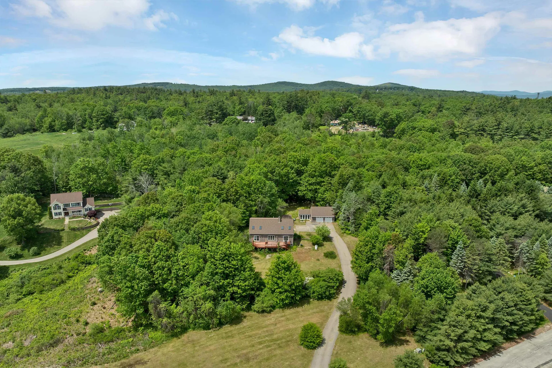 12 Goslin Way New Durham NH 03855