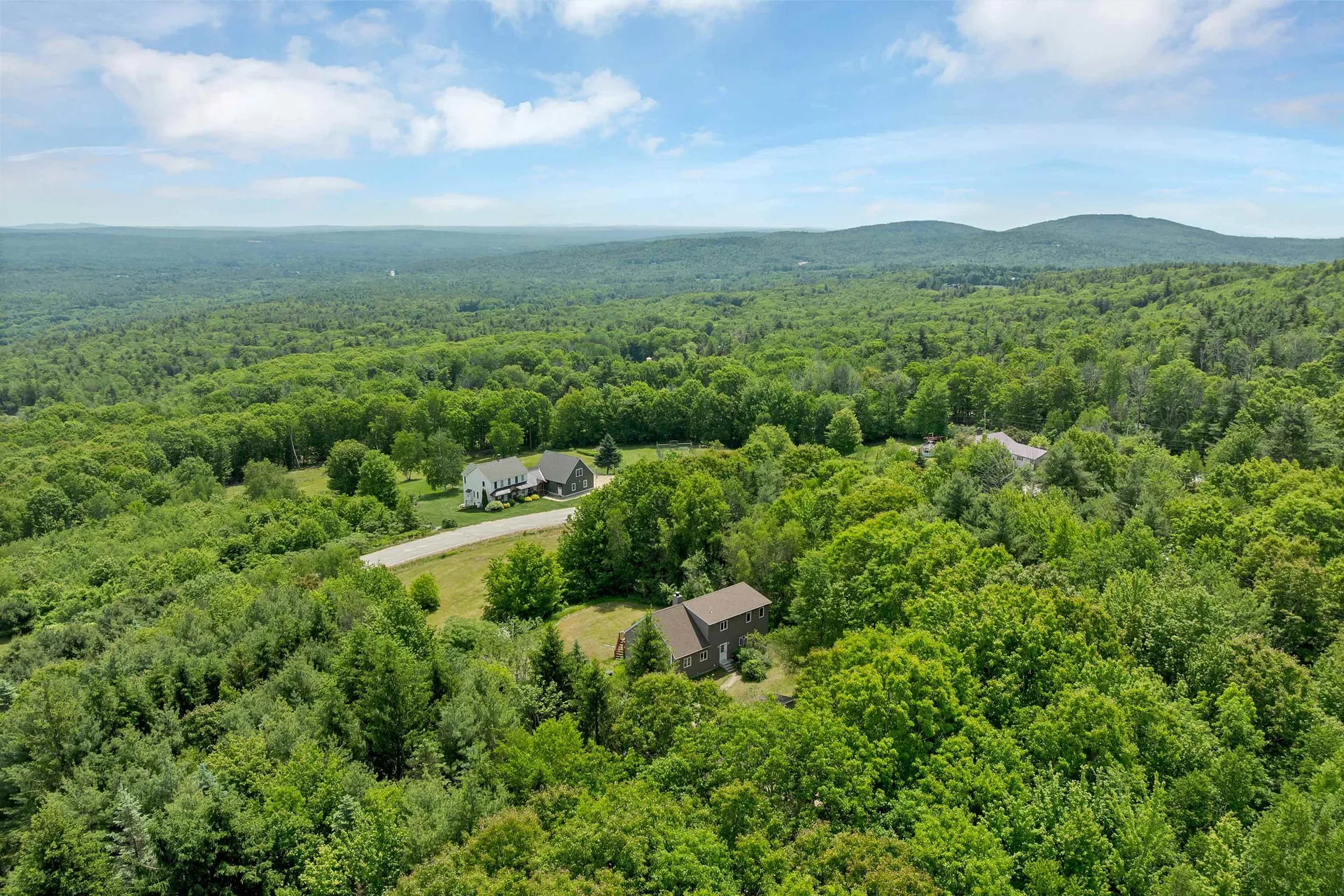 12 Goslin Way New Durham NH 03855