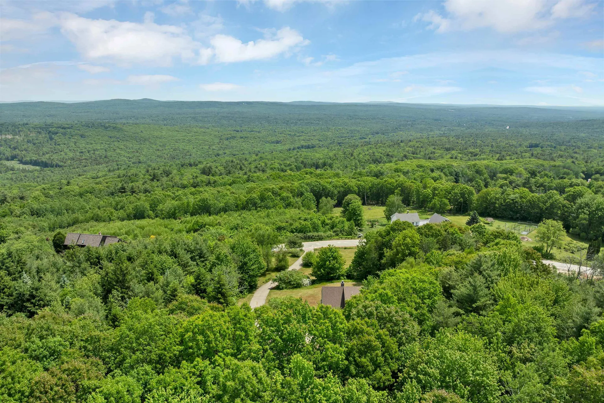 12 Goslin Way New Durham NH 03855