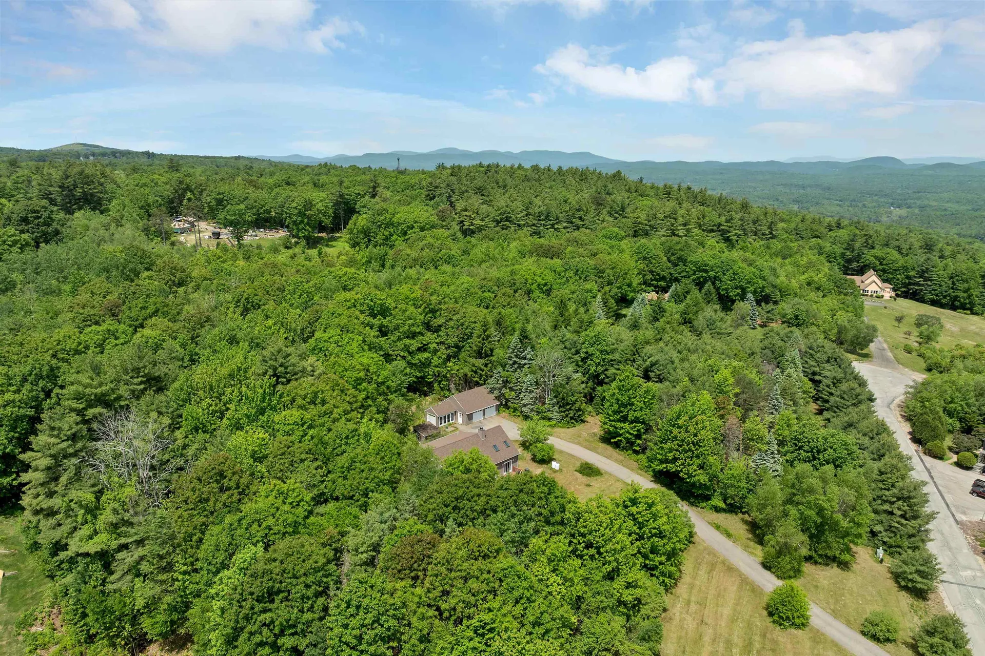 12 Goslin Way New Durham NH 03855