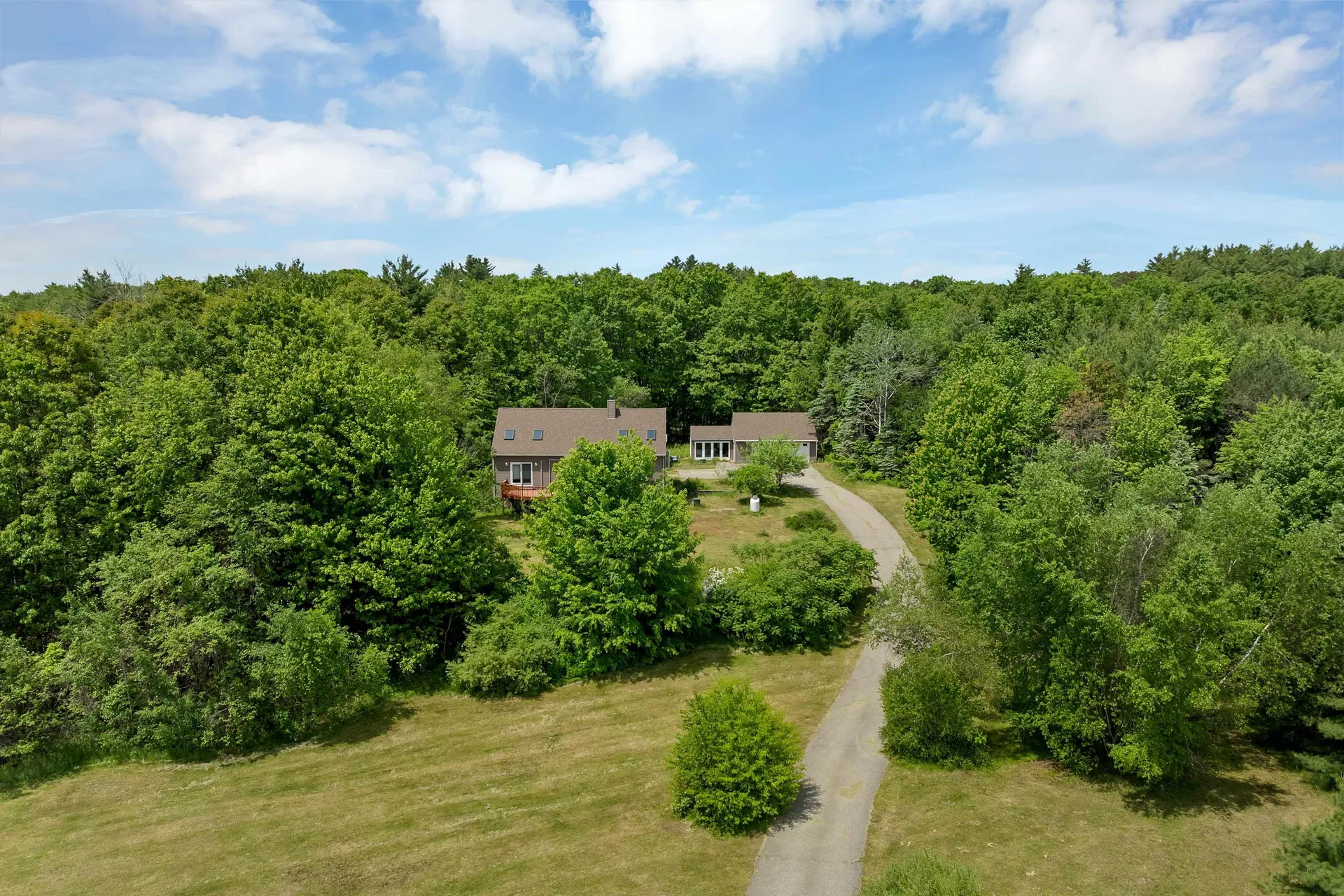 12 Goslin Way New Durham NH 03855