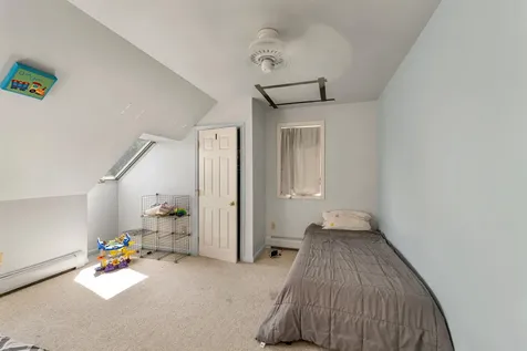 12 Goslin Way New Durham NH 03855