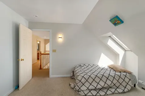 12 Goslin Way New Durham NH 03855