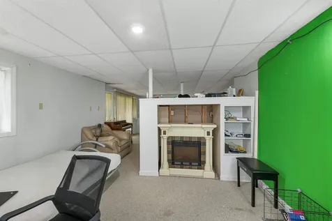12 Goslin Way New Durham NH 03855