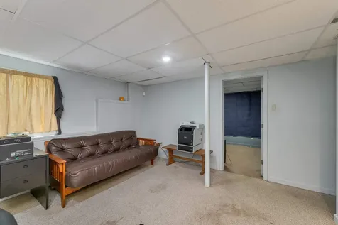 12 Goslin Way New Durham NH 03855