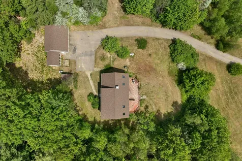 12 Goslin Way New Durham NH 03855
