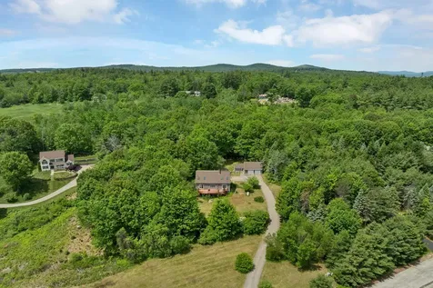 12 Goslin Way New Durham NH 03855