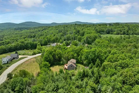12 Goslin Way New Durham NH 03855