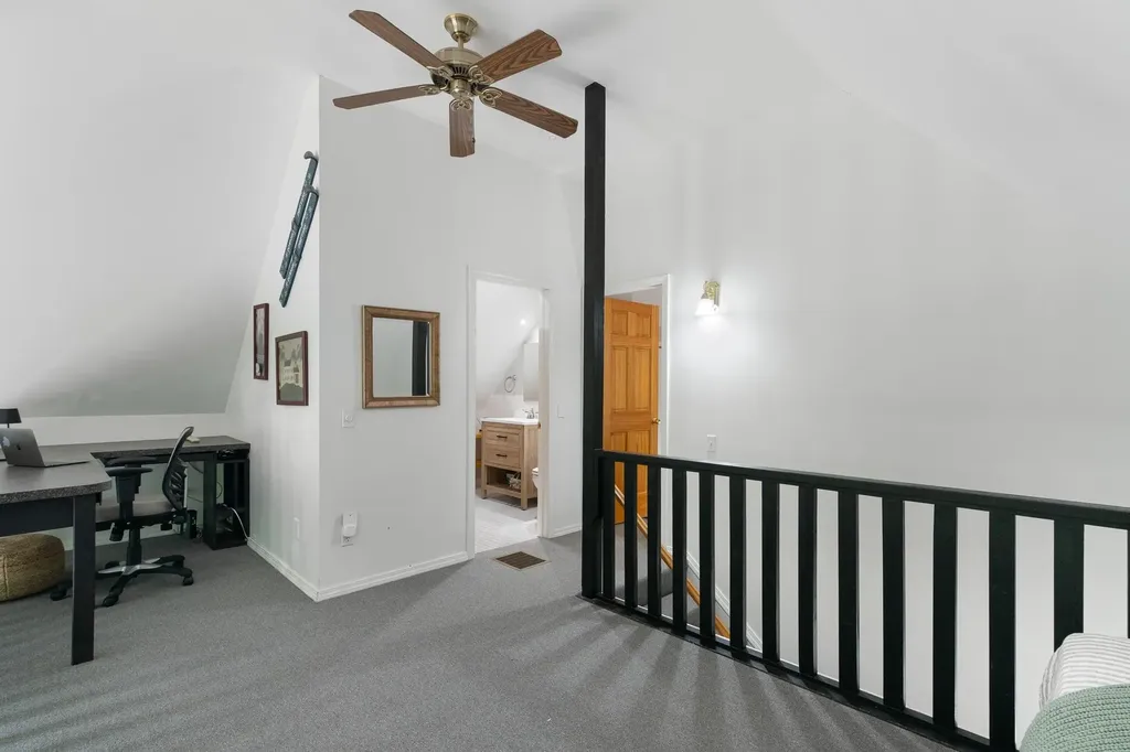8 Deer Run Wilmington VT 05363