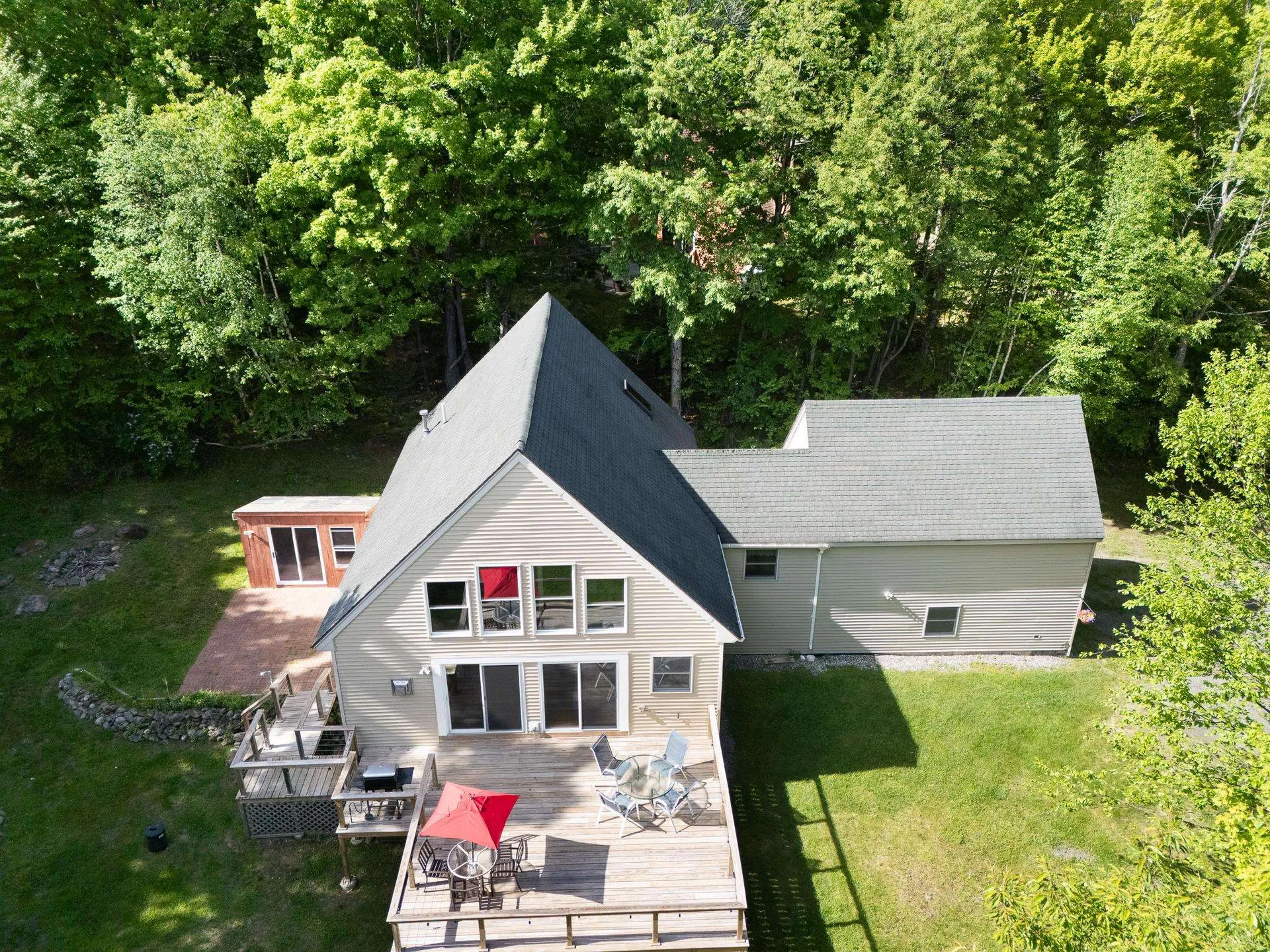 8 Deer Run Wilmington VT 05363