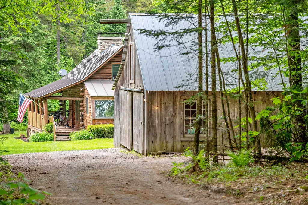187 Hardwood Mountain Road Marshfield VT 05658