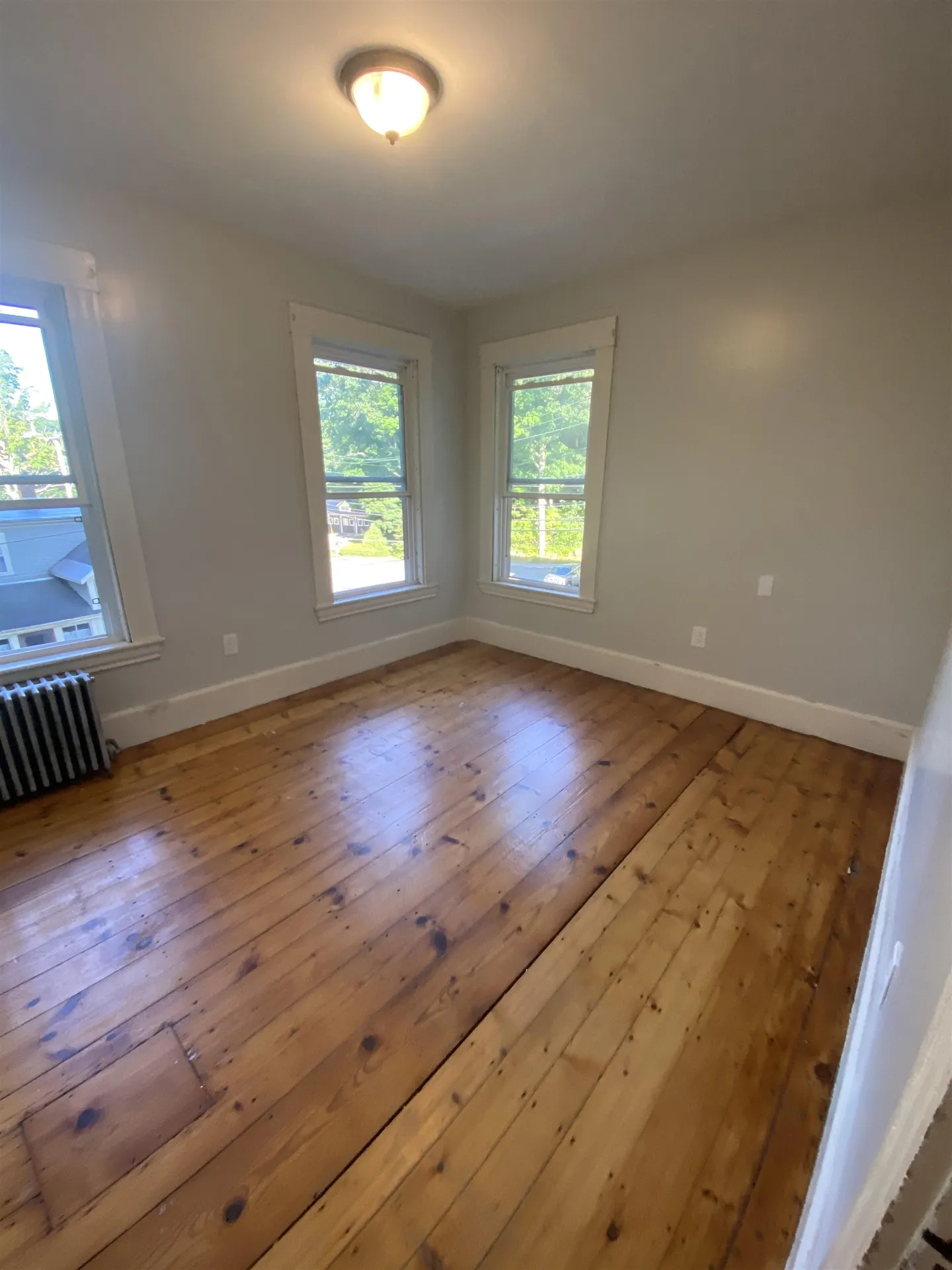 109 1/2 Warren Street Concord NH 03301
