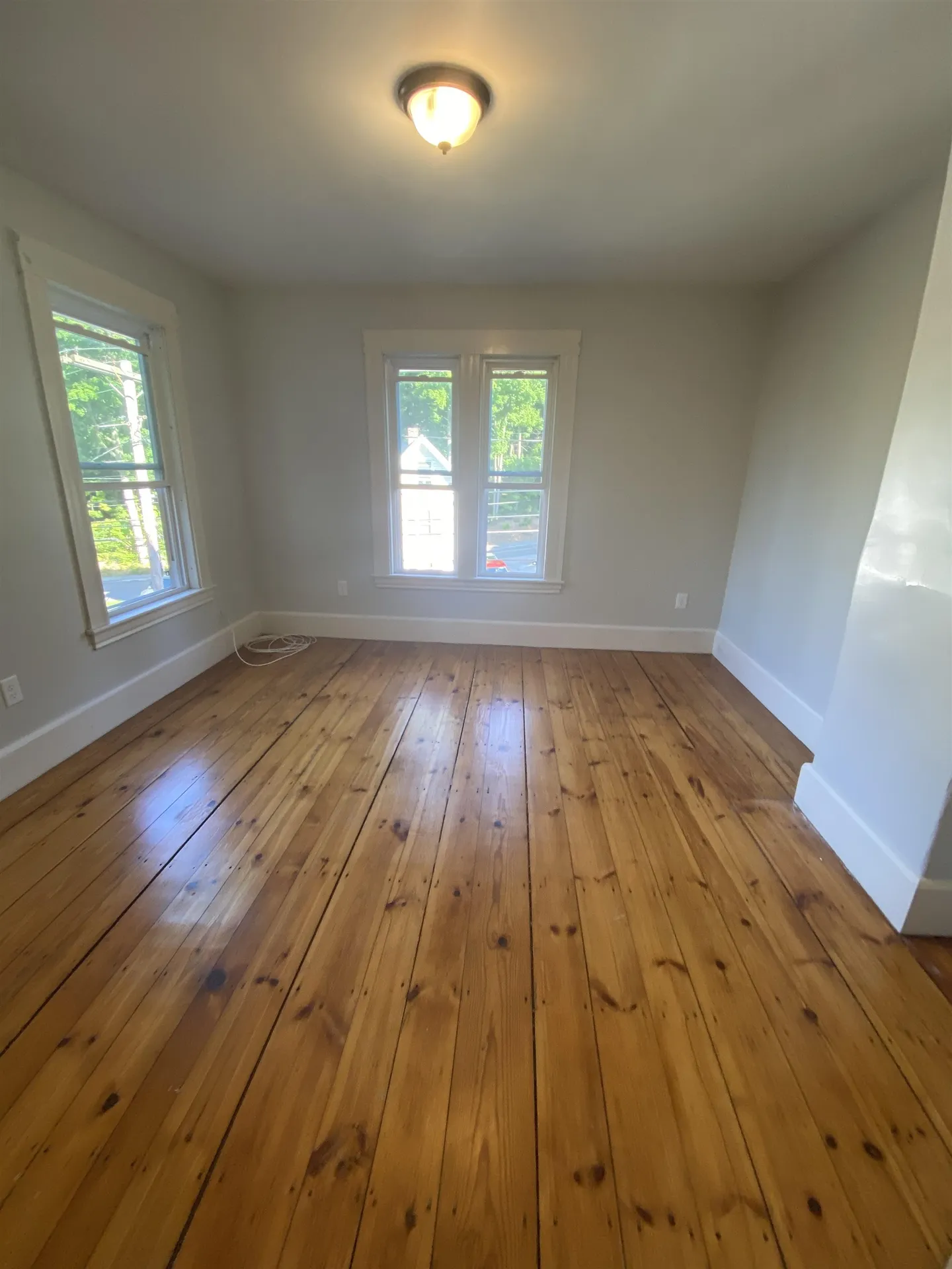 109 1/2 Warren Street Concord NH 03301