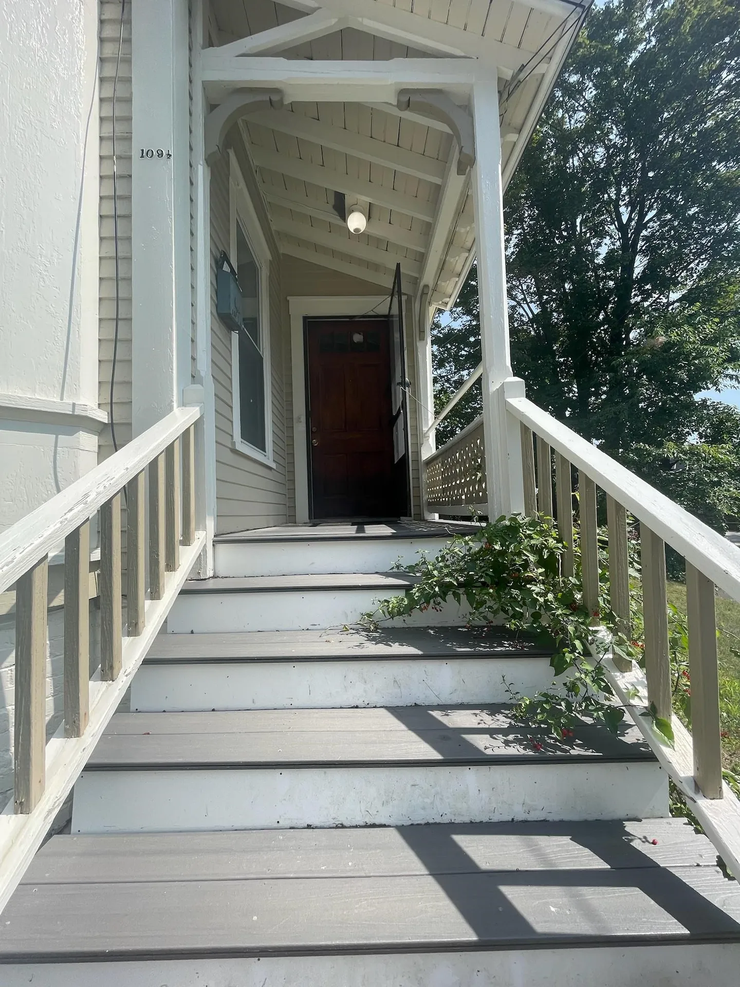 109 1/2 Warren Street Concord NH 03301