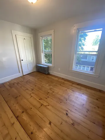 109 1/2 Warren Street Concord NH 03301