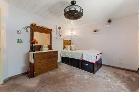 21 Pine Arden Drive Ashland NH 03217