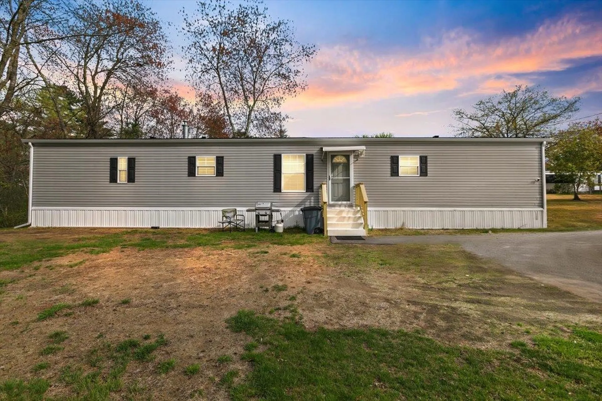 30 Kendall Pond Road Derry NH 03038