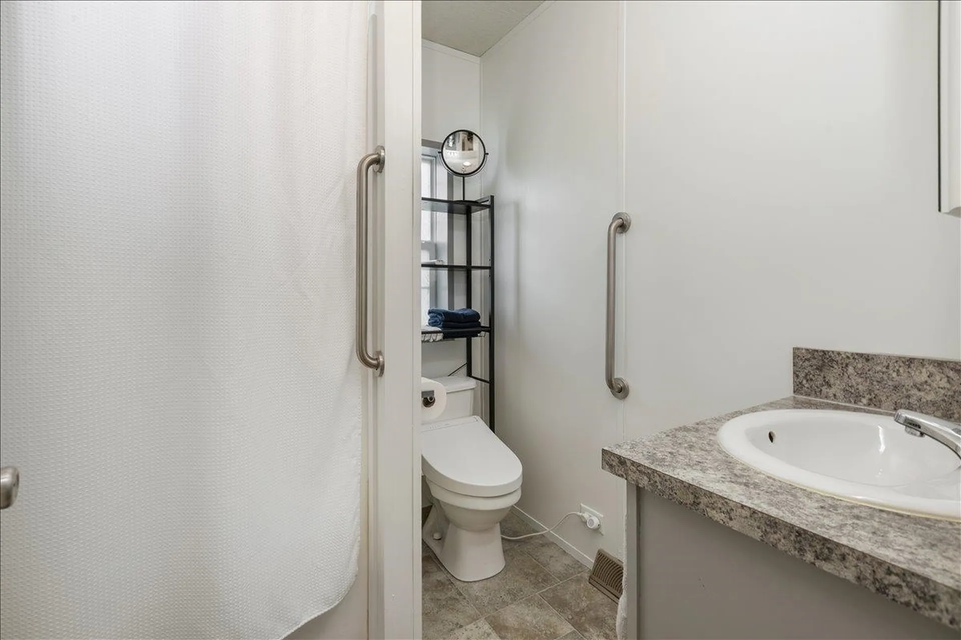 30 Kendall Pond Road Derry NH 03038