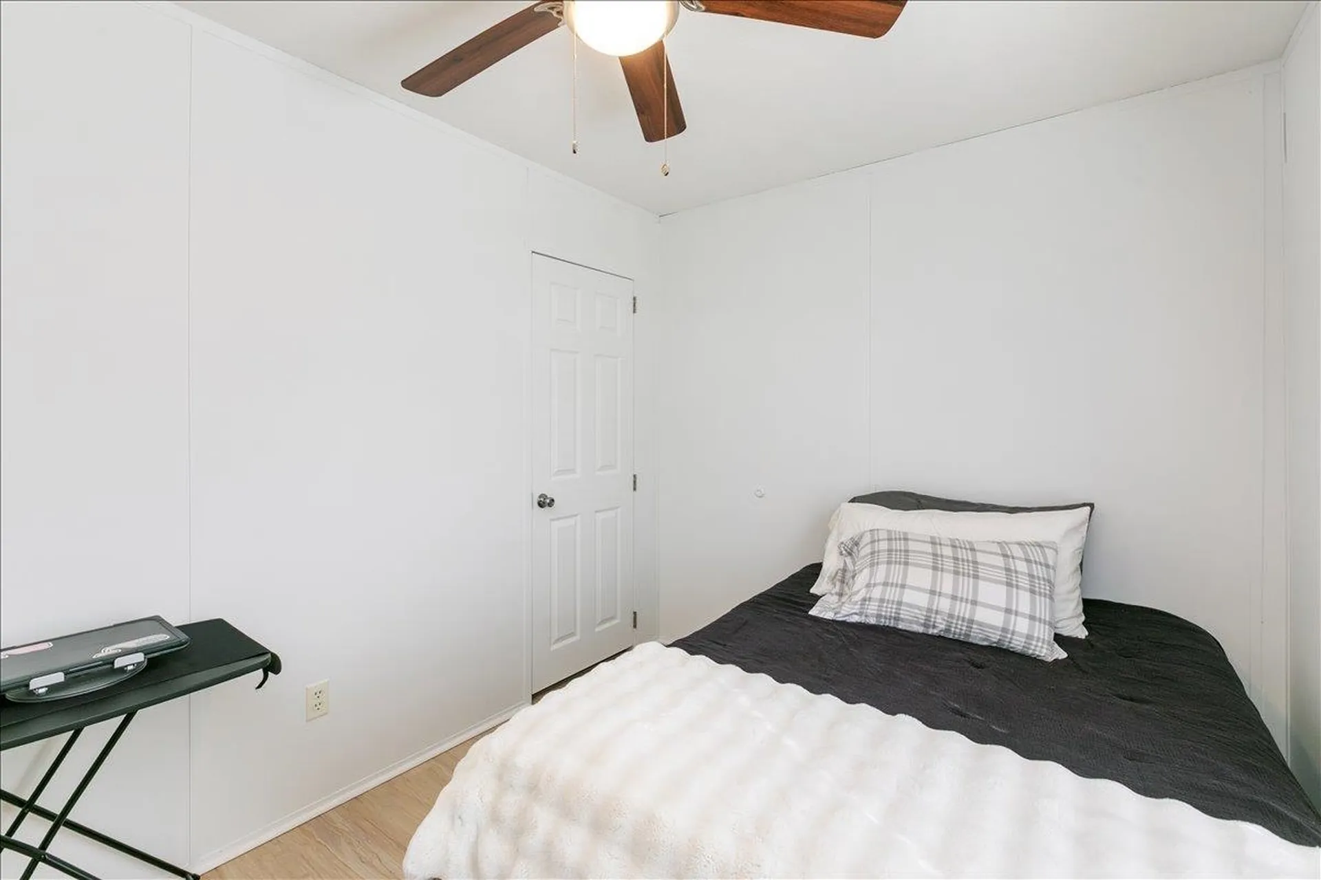 30 Kendall Pond Road Derry NH 03038