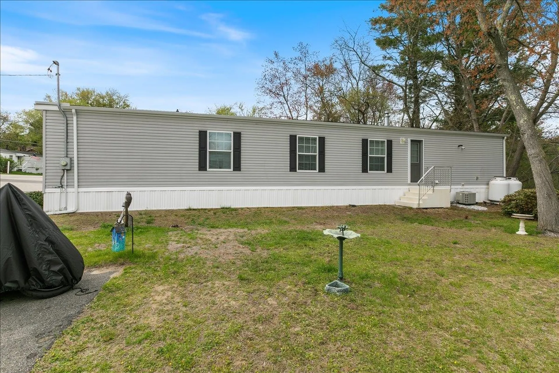 30 Kendall Pond Road Derry NH 03038