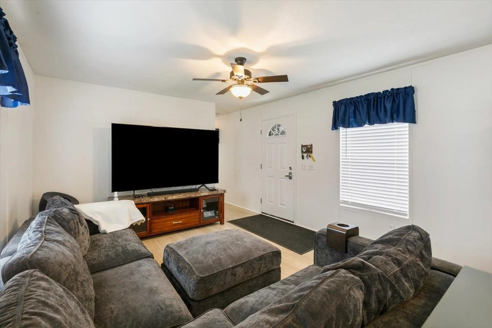 30 Kendall Pond Road Derry NH 03038