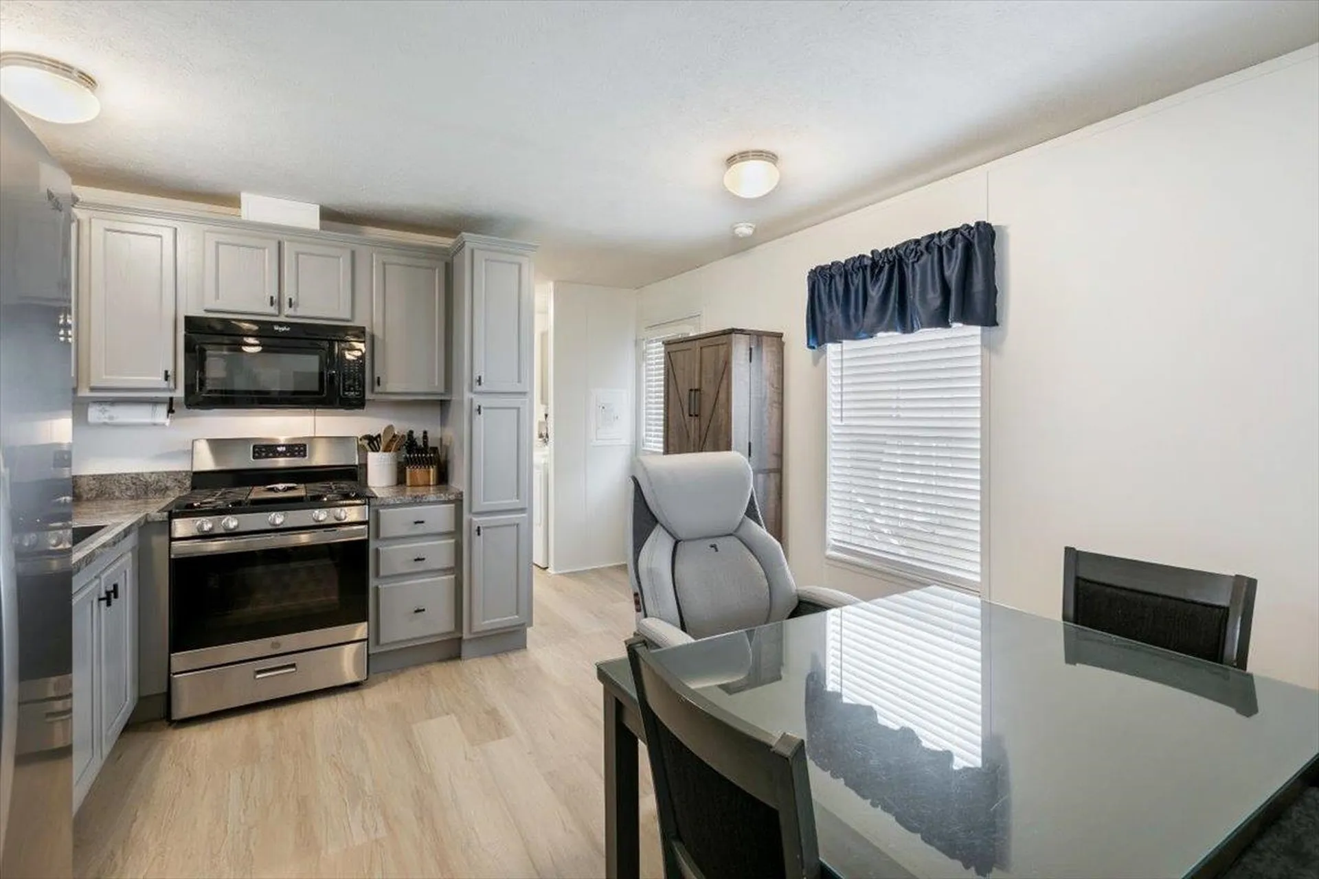 30 Kendall Pond Road Derry NH 03038