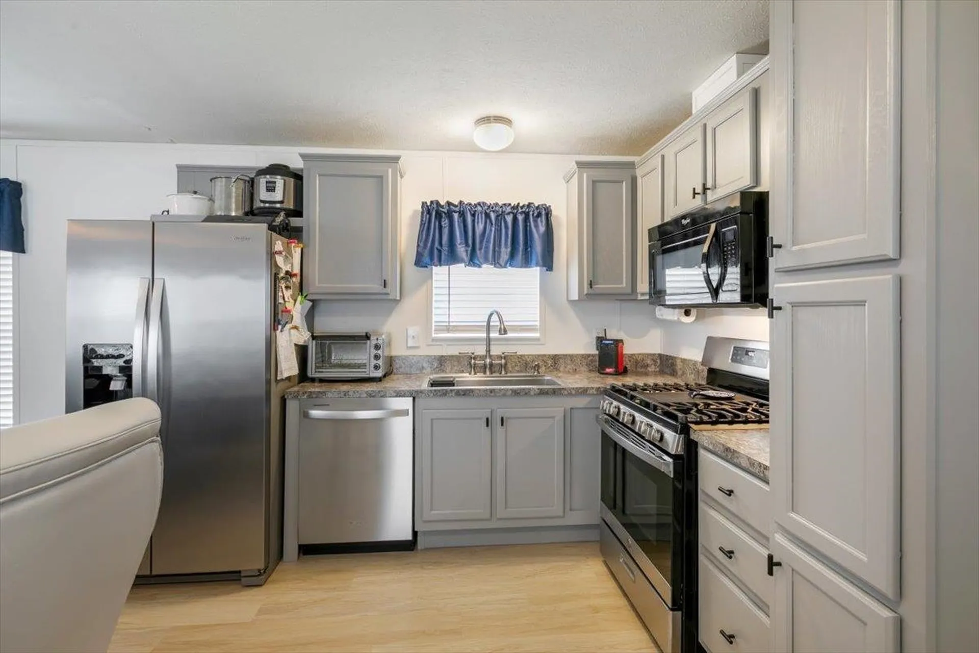 30 Kendall Pond Road Derry NH 03038