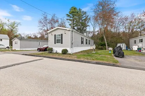 30 Kendall Pond Road Derry NH 03038