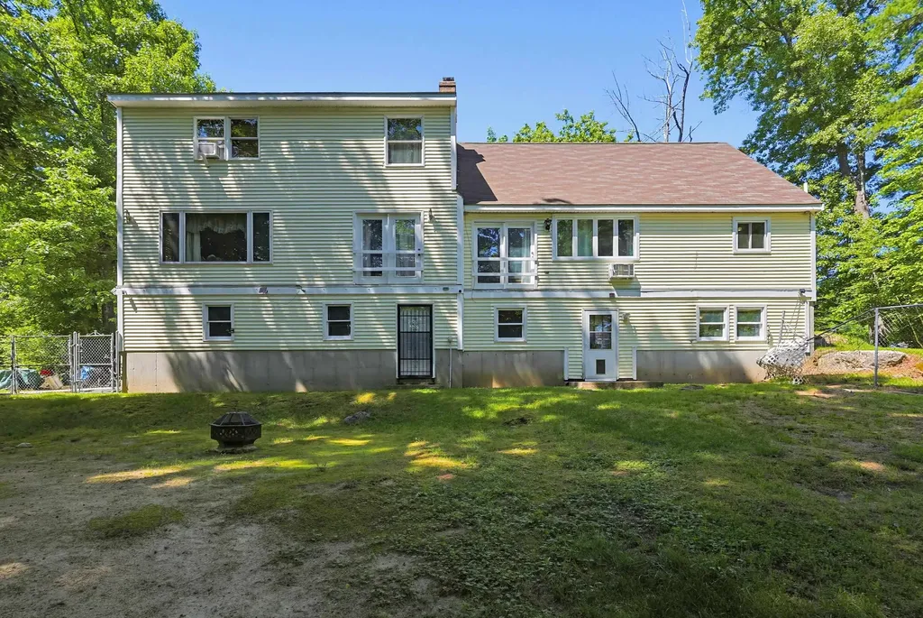 14 Terra Lane Hudson NH 03051