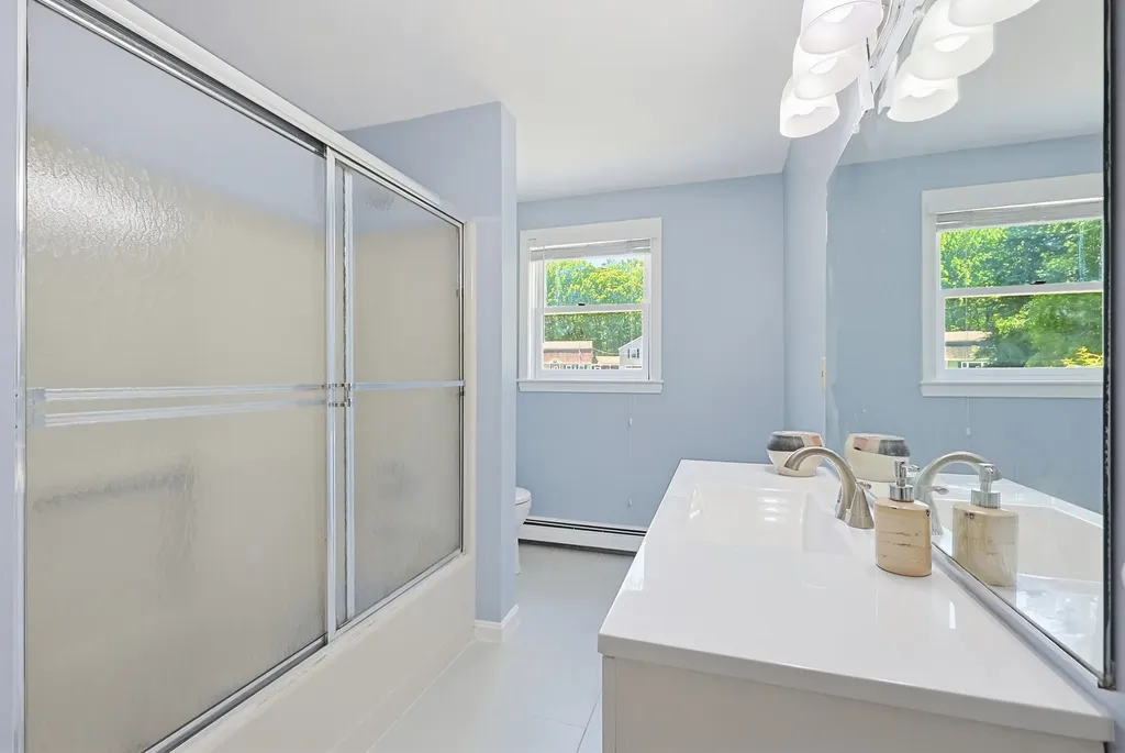 14 Terra Lane Hudson NH 03051