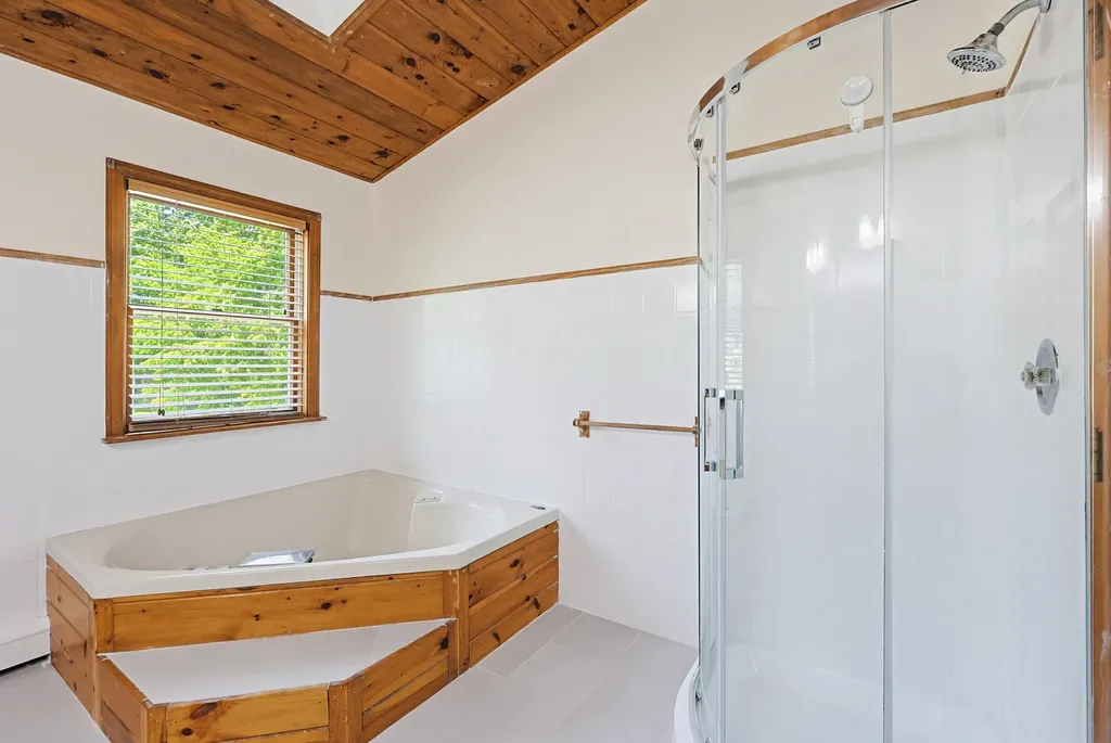 14 Terra Lane Hudson NH 03051