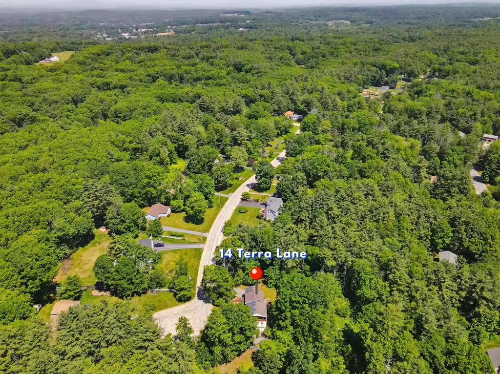14 Terra Lane Hudson NH 03051