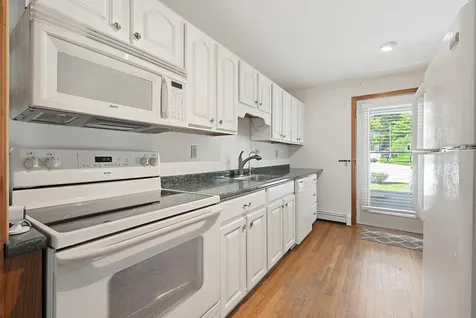 14 Terra Lane Hudson NH 03051