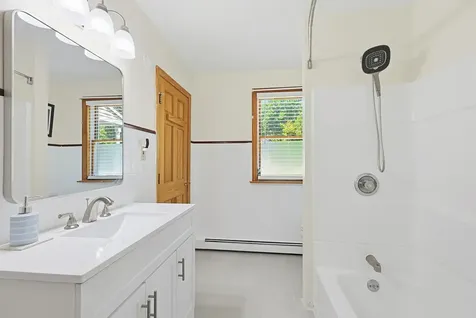 14 Terra Lane Hudson NH 03051