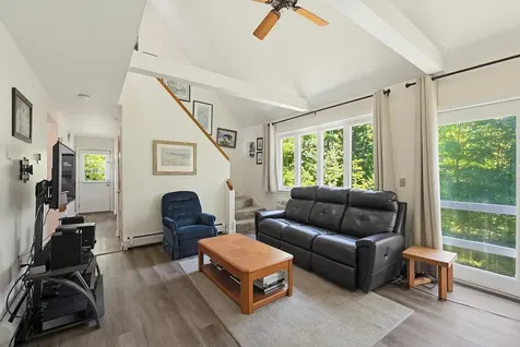 14 Terra Lane Hudson NH 03051