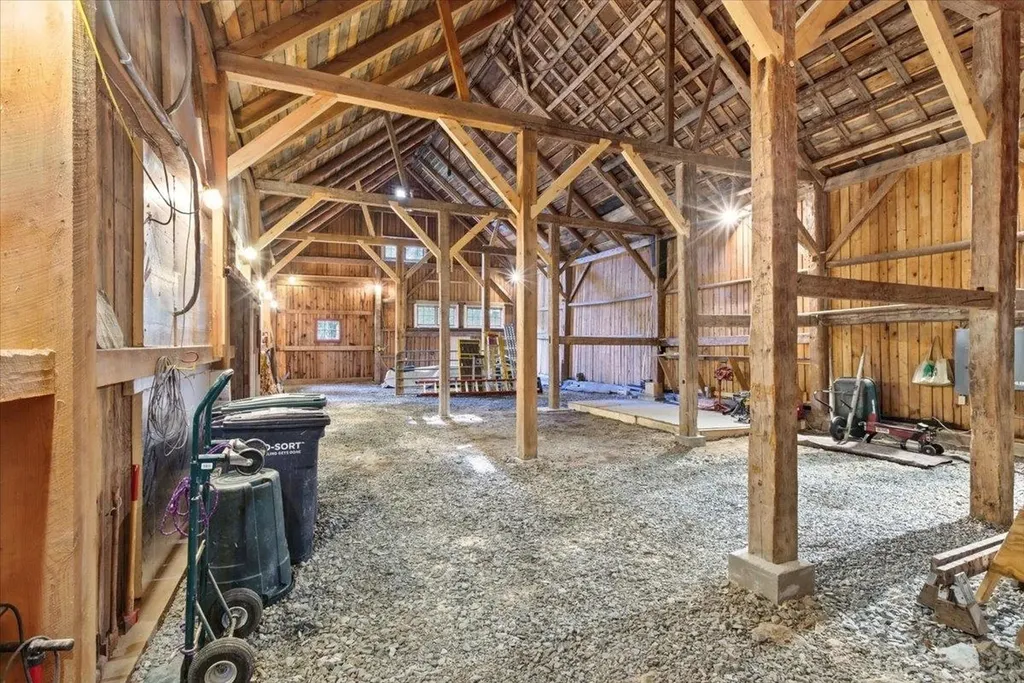 908 Old Franconia Road Bethlehem NH 03574