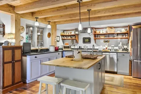 908 Old Franconia Road Bethlehem NH 03574