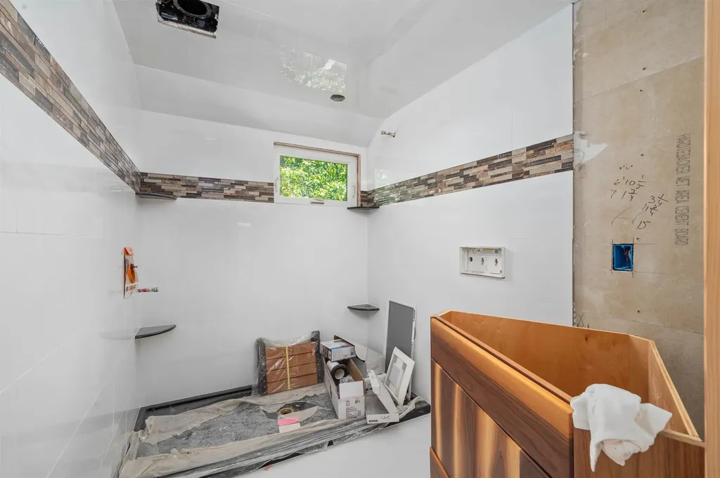 175 Tate Road Gilford NH 03249
