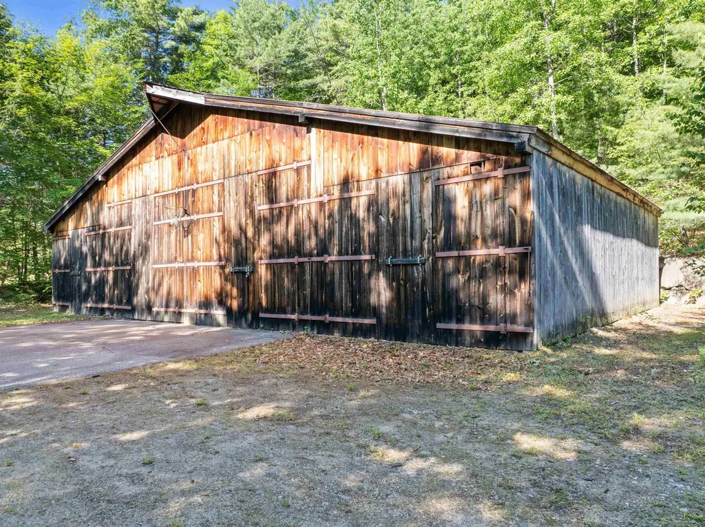 175 Tate Road Gilford NH 03249