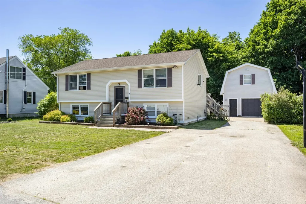 35 Western Avenue Rochester NH 03867