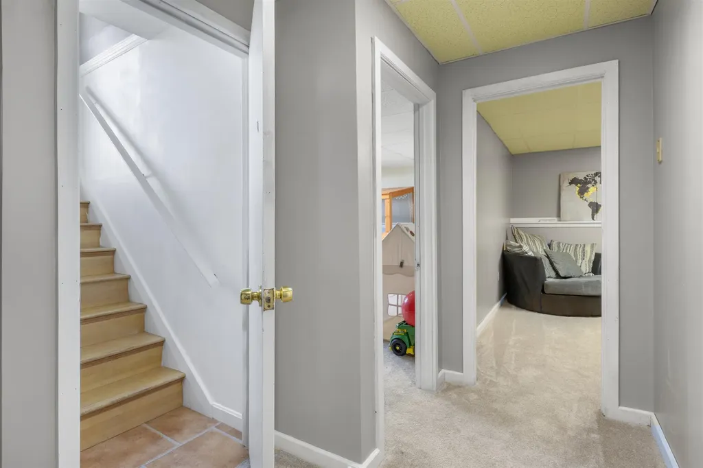 35 Western Avenue Rochester NH 03867