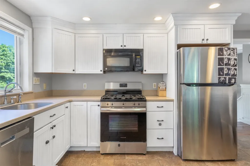 35 Western Avenue Rochester NH 03867